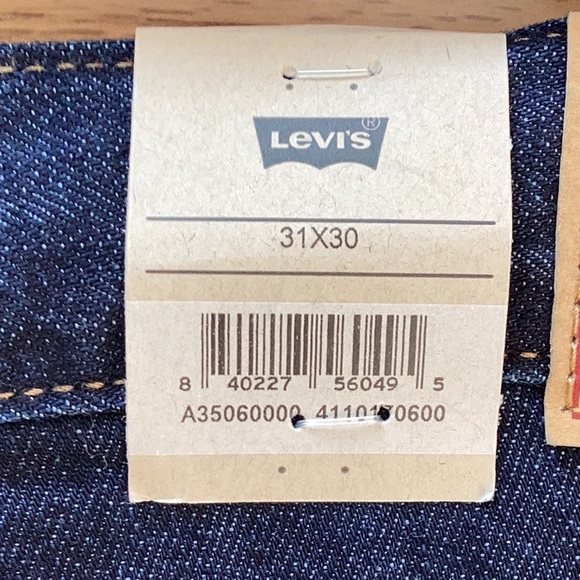 Levi’s 80s mom jeans, dark wash denim, ❗️NEW❗️ women’s size 31 - Picture 5 of 16